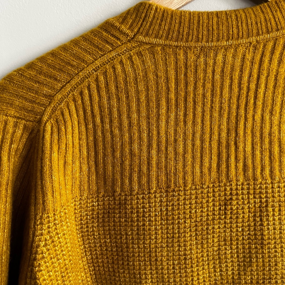 Women’s Athleta Merino Wool Soft Yellow Mustard Cardigan - Picture 3 of 4
